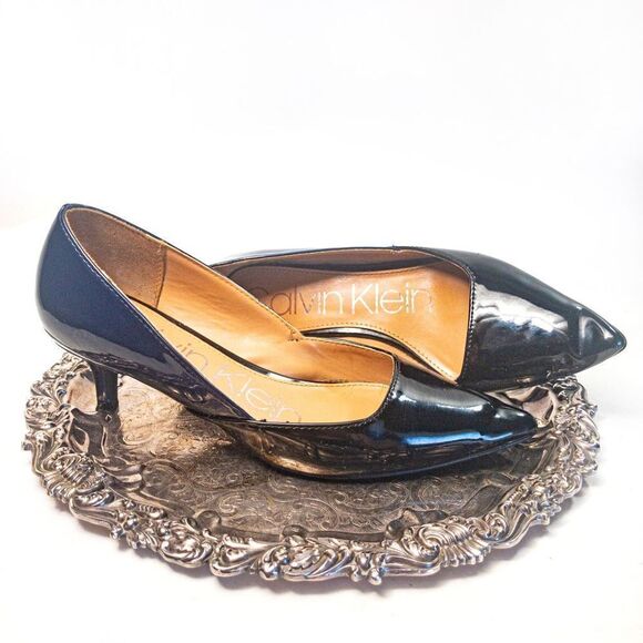 Calvin Klein Nala Two-Tone Blue/Black Patent Kitten Heels Sz 6 - Picture 2 of 9